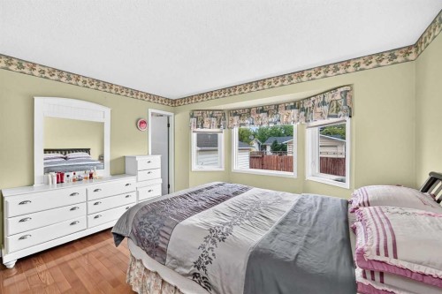 4912 Rundlehorn Drive Ne, Calgary, AB 