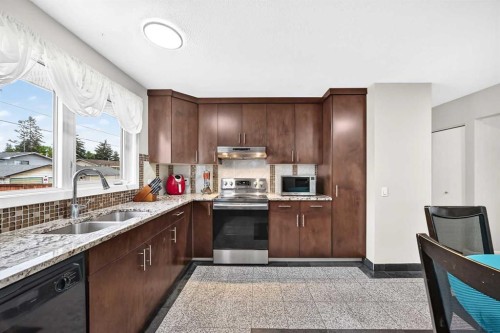4912 Rundlehorn Drive Ne, Calgary, AB 