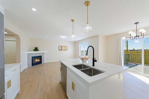 130 Somerglen Way Sw, Calgary, AB 