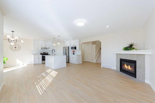 130 Somerglen Way Sw, Calgary, AB 