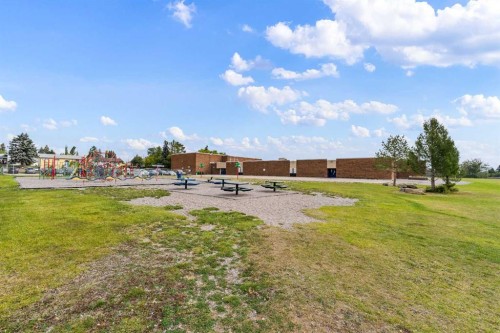 7944 Huntington Road Ne, Calgary, AB 