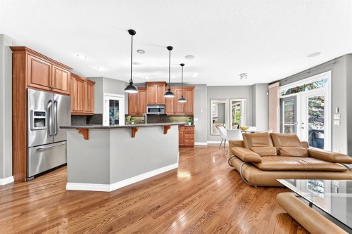 15 Discovery Woods Villas Sw, Calgary, AB 