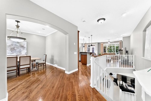 15 Discovery Woods Villas Sw, Calgary, AB 