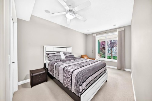 15 Discovery Woods Villas Sw, Calgary, AB 