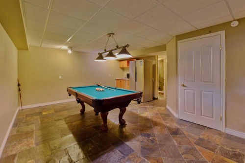 131 Hawkstone Drive Nw, Calgary, AB 