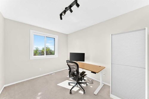 21 Rocky Vista Circle Nw, Calgary, AB 