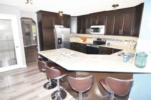 12 Country Hills Gate Nw, Calgary, AB 