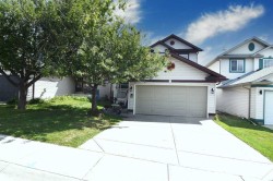 12 Country Hills Gate NW Calgary, AB T3K 5C8