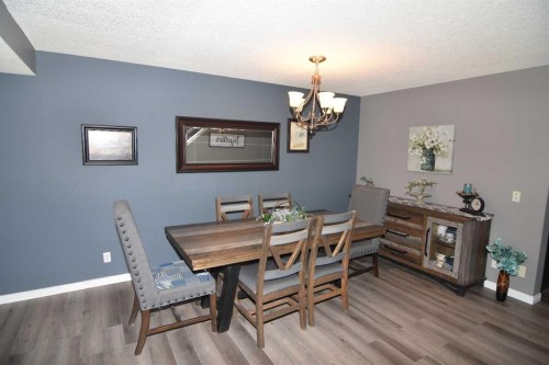 12 Country Hills Gate Nw, Calgary, AB 