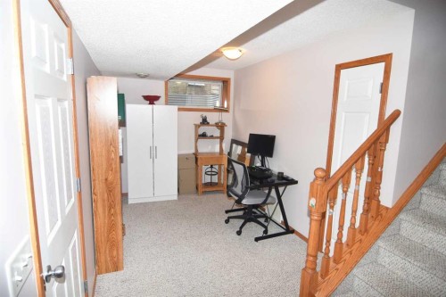 12 Country Hills Gate Nw, Calgary, AB 