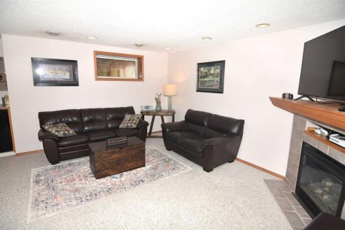 12 Country Hills Gate Nw, Calgary, AB 