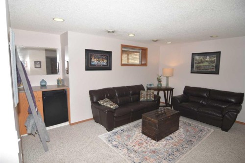 12 Country Hills Gate Nw, Calgary, AB 