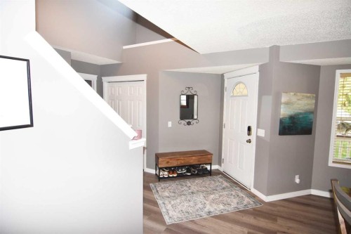 12 Country Hills Gate Nw, Calgary, AB 