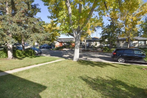 1987 Cottonwood Crescent Se, Calgary, AB 