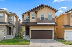 60 Covecreek Mews NE Calgary, AB T3K 0V8