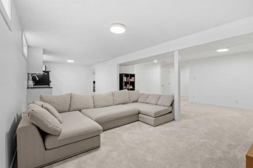 632 44 Avenue Nw, Calgary, AB 