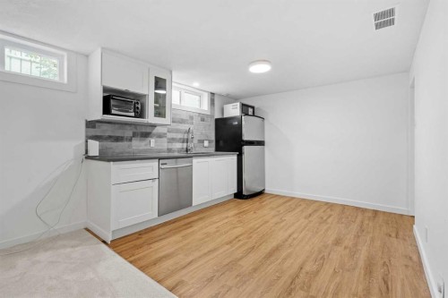 632 44 Avenue Nw, Calgary, AB 