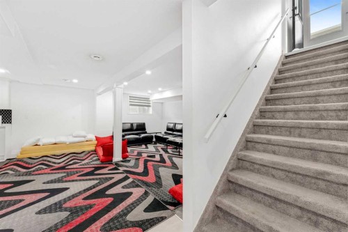 124 Castlebrook Road Ne, Calgary, AB 
