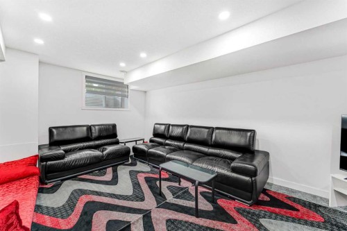 124 Castlebrook Road Ne, Calgary, AB 