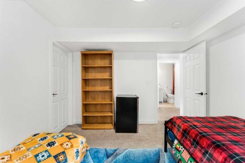 124 Castlebrook Road Ne, Calgary, AB 