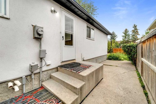 124 Castlebrook Road Ne, Calgary, AB 