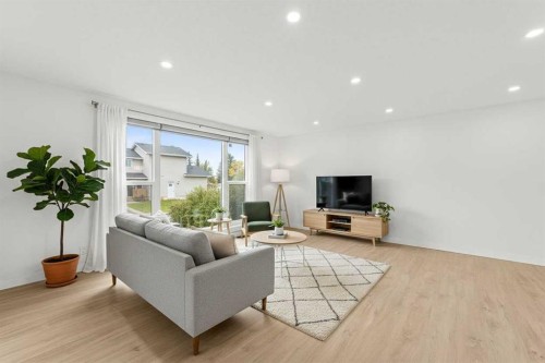 124 Castlebrook Road Ne, Calgary, AB 