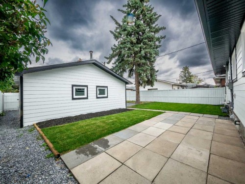 808 Avonlea Place Se, Calgary, AB 