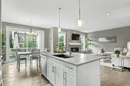 15 Sundown Way, Cochrane, AB 