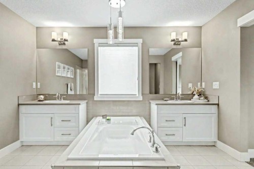15 Sundown Way, Cochrane, AB 