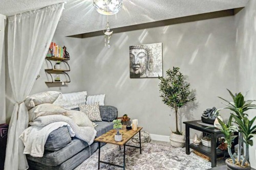 15 Sundown Way, Cochrane, AB 