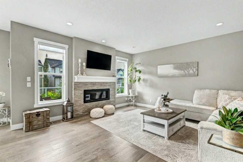 15 Sundown Way, Cochrane, AB 