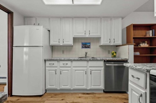 406-3719B 49 Street Nw, Calgary, AB 