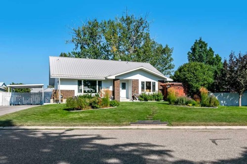 1014 5 Street SW High River, AB T1V 1A8
