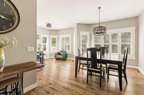 246 Woodpark Green Sw, Calgary, AB 