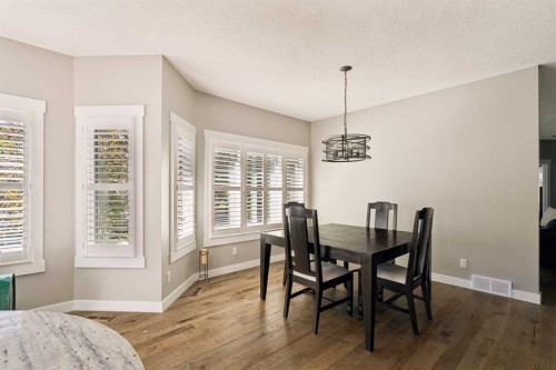 246 Woodpark Green Sw, Calgary, AB 