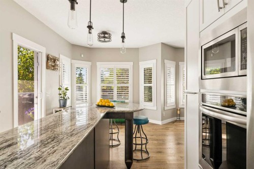 246 Woodpark Green Sw, Calgary, AB 