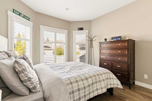 246 Woodpark Green Sw, Calgary, AB 