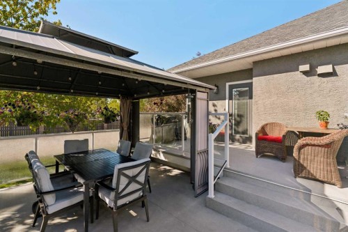 246 Woodpark Green Sw, Calgary, AB 