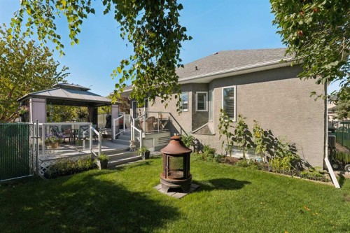 246 Woodpark Green Sw, Calgary, AB 