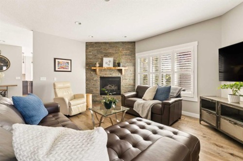 246 Woodpark Green Sw, Calgary, AB 