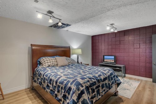 6316 Crowchild Trail Sw, Calgary, AB 