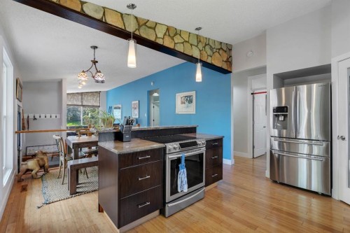 6316 Crowchild Trail Sw, Calgary, AB 