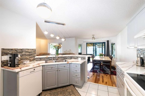 270 Somerside Park Sw, Calgary, AB 