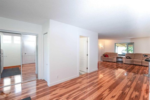 270 Somerside Park Sw, Calgary, AB 