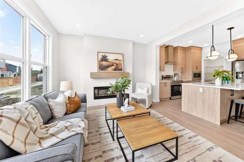 15 Fireside Common, Cochrane, AB 