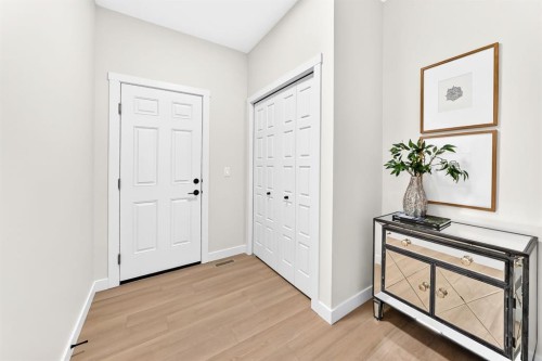 15 Fireside Common, Cochrane, AB 