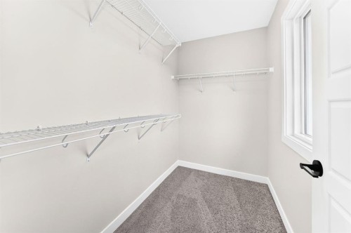 15 Fireside Common, Cochrane, AB 