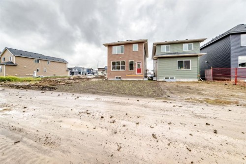 15 Fireside Common, Cochrane, AB 