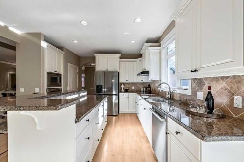 63 Patterson Drive Sw, Calgary, AB 