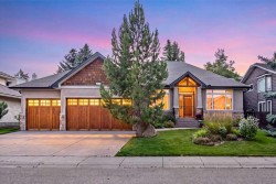 63 Patterson Drive SW Calgary, AB T3H 2C1